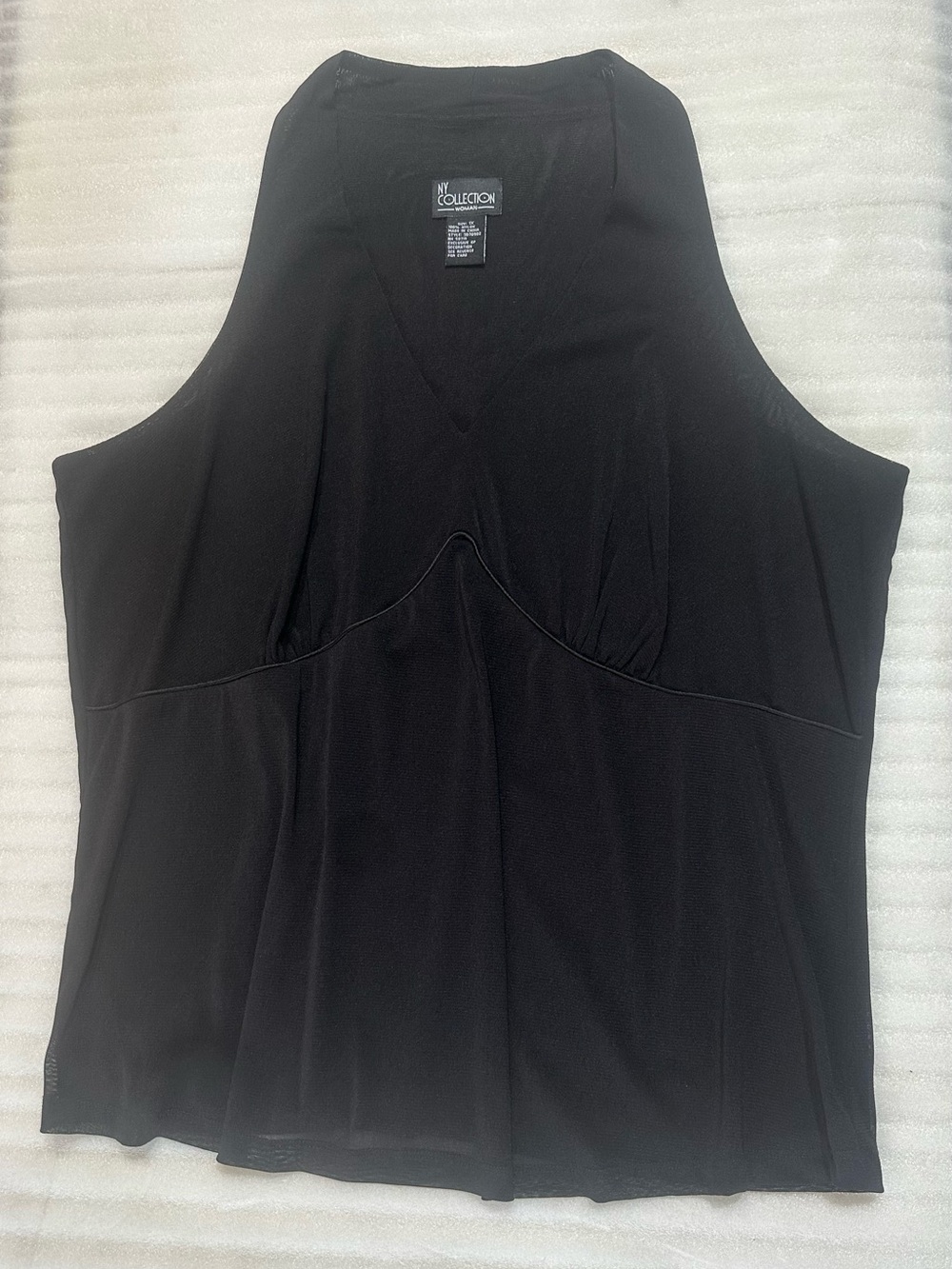 NY Collection Black V-Neck Sleeveless Camisole Top
